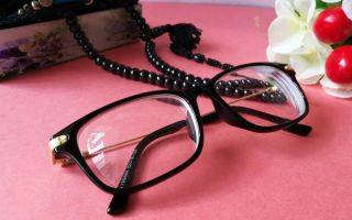 Уход за очками: как продлить жизнь любимым аксессуарам