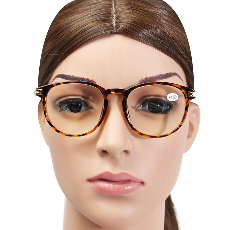 Очки для чтения книг: как правильно выбрать, таблица для самостоятельного подбора окуляров