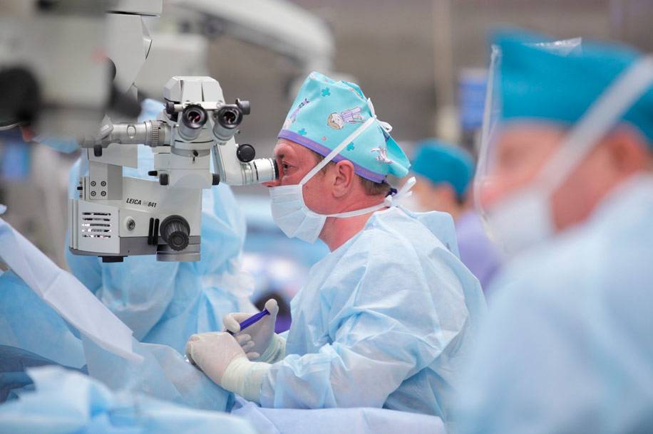 Микроивазивная витрэктомия - операция на глаза. клиники и витреоретинальные хирурги, отзывы и цены.