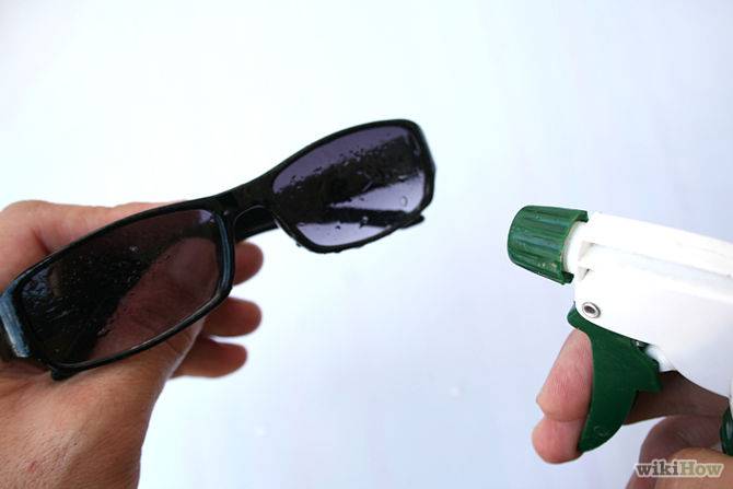 Как убрать царапины с очков: полировка солнцезащитных линз в домашних условиях, профилактика трещин на стекле