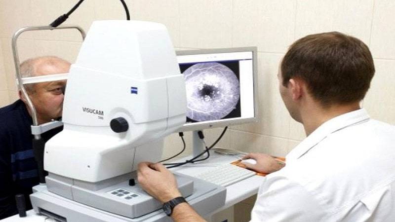 Флуоресцентная ангиография сетчатки глаза: показания, процедура, результаты исследования