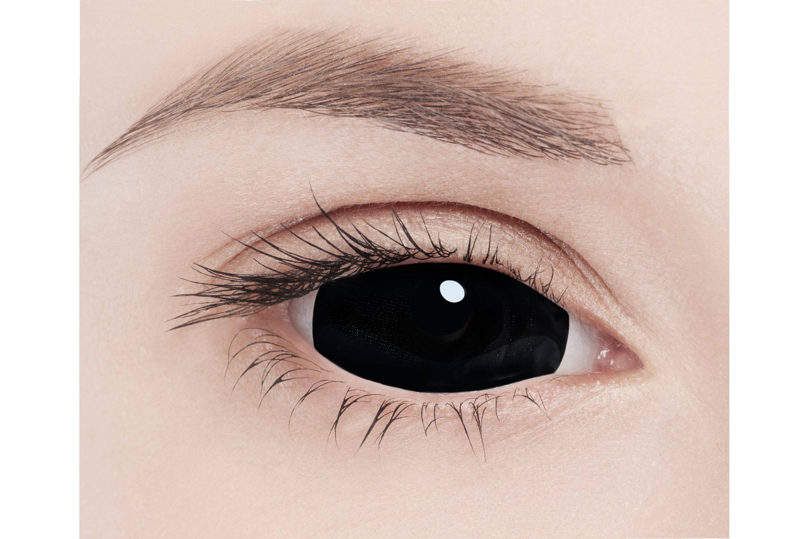 Черные линзы на весь глаз: советы по выбору черных склер