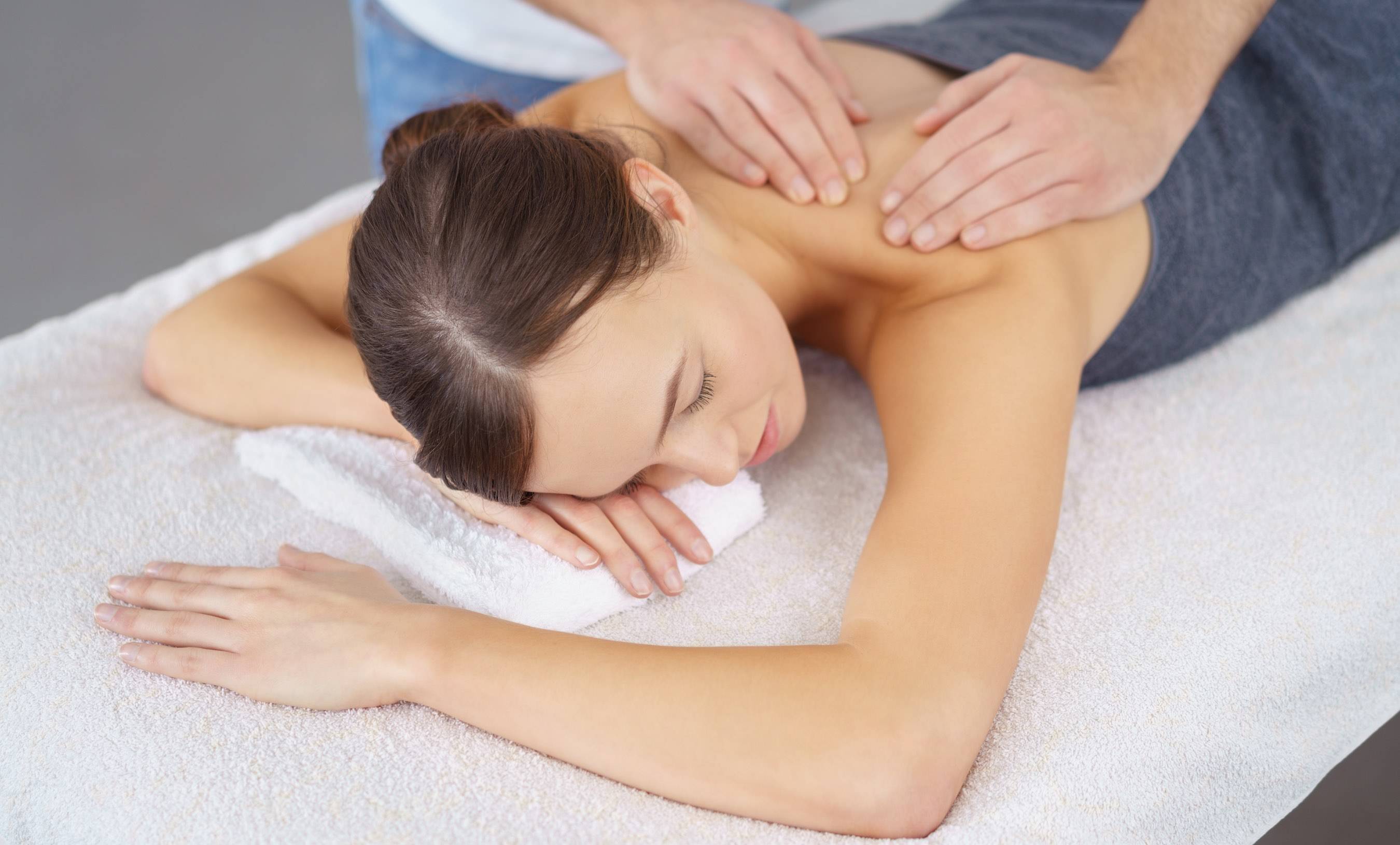 Может ли помочь массаж в лечение близорукости?