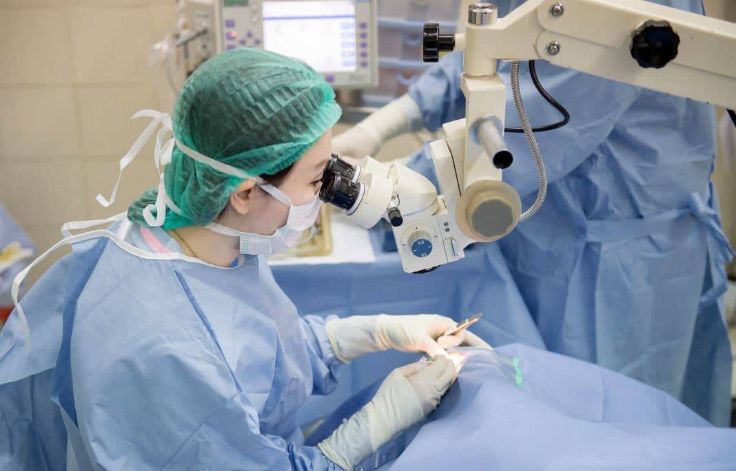 Противопоказания к операции по удалению катаракты: когда нельзя заменить хрусталик