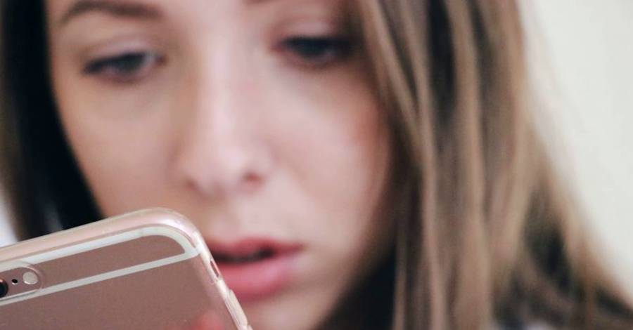 Телефон портит зрение: как защитить глаза от негативного влияния смартфона