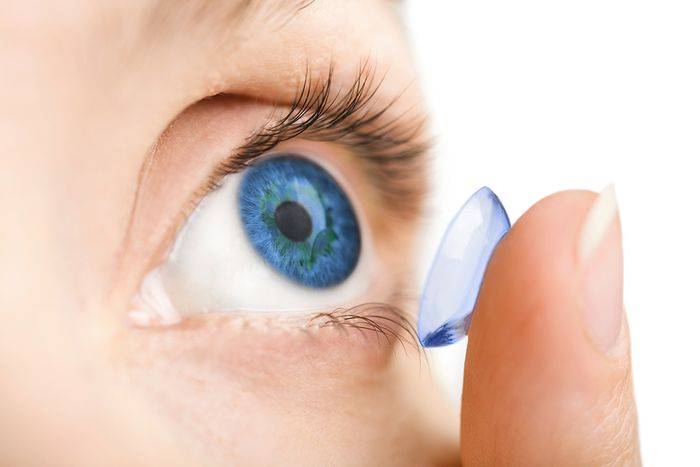 Как привыкнуть к контактным линзам: 8 шагов