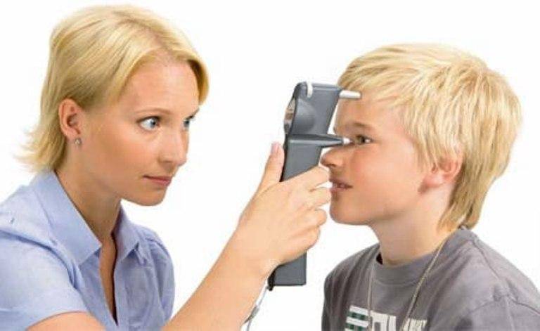 Как снять глазное давление в домашних условиях: препараты, упражнения