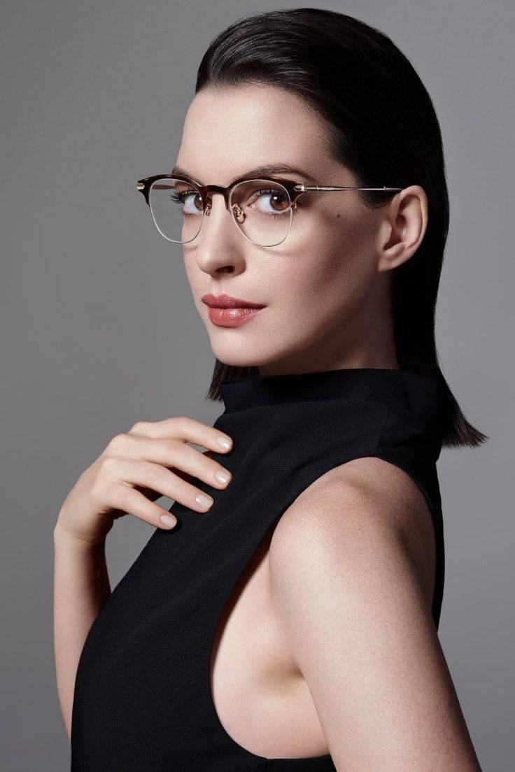 «я не очкарик»: 10 звёздных наследников, которые с гордостью носят очки