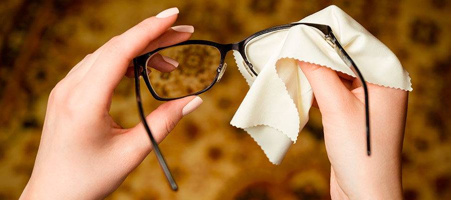 Как правильно ухаживать за очками для зрения