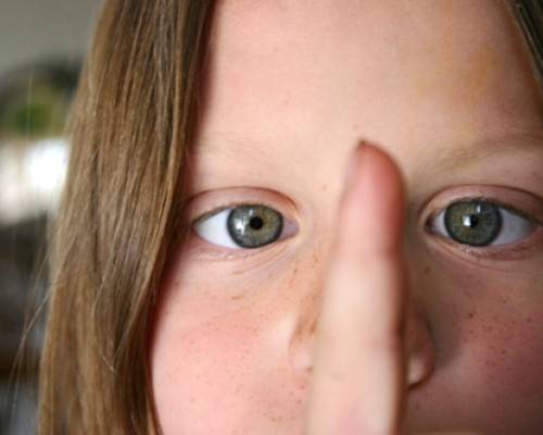 Варианты определения косоглазия в домашних условиях | про болезни глаз