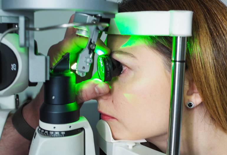 Лазерная коагуляция сетчатки глаза - стоимость операции, последствия, отзывы