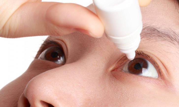 Резь в глазах: причины появления симптома и методы лечения