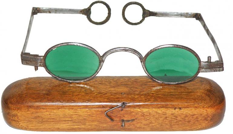 Когда появились первые очки для коррекции зрения. история вещей - врач-информ