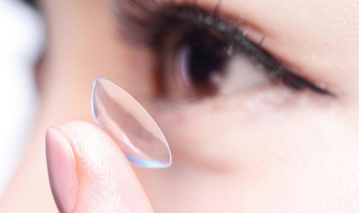 10 мифов о контактных линзах, в которые все верят