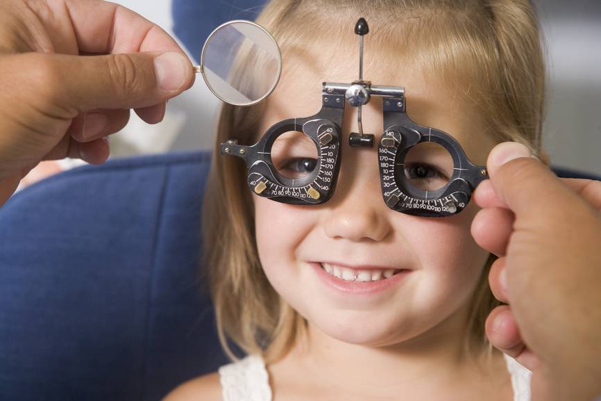 Как восстановить зрение ребенку?