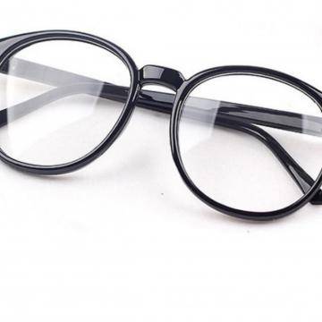 Выбираем очки для зрения: 10 советов по оптической коррекции