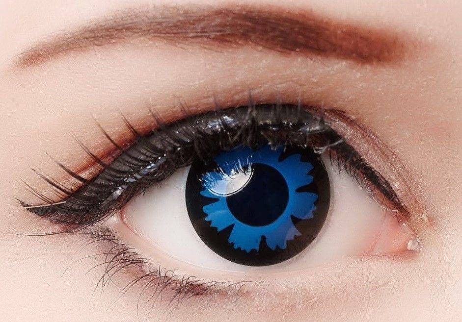 Голубые линзы на карие глаза: особенности выбора
